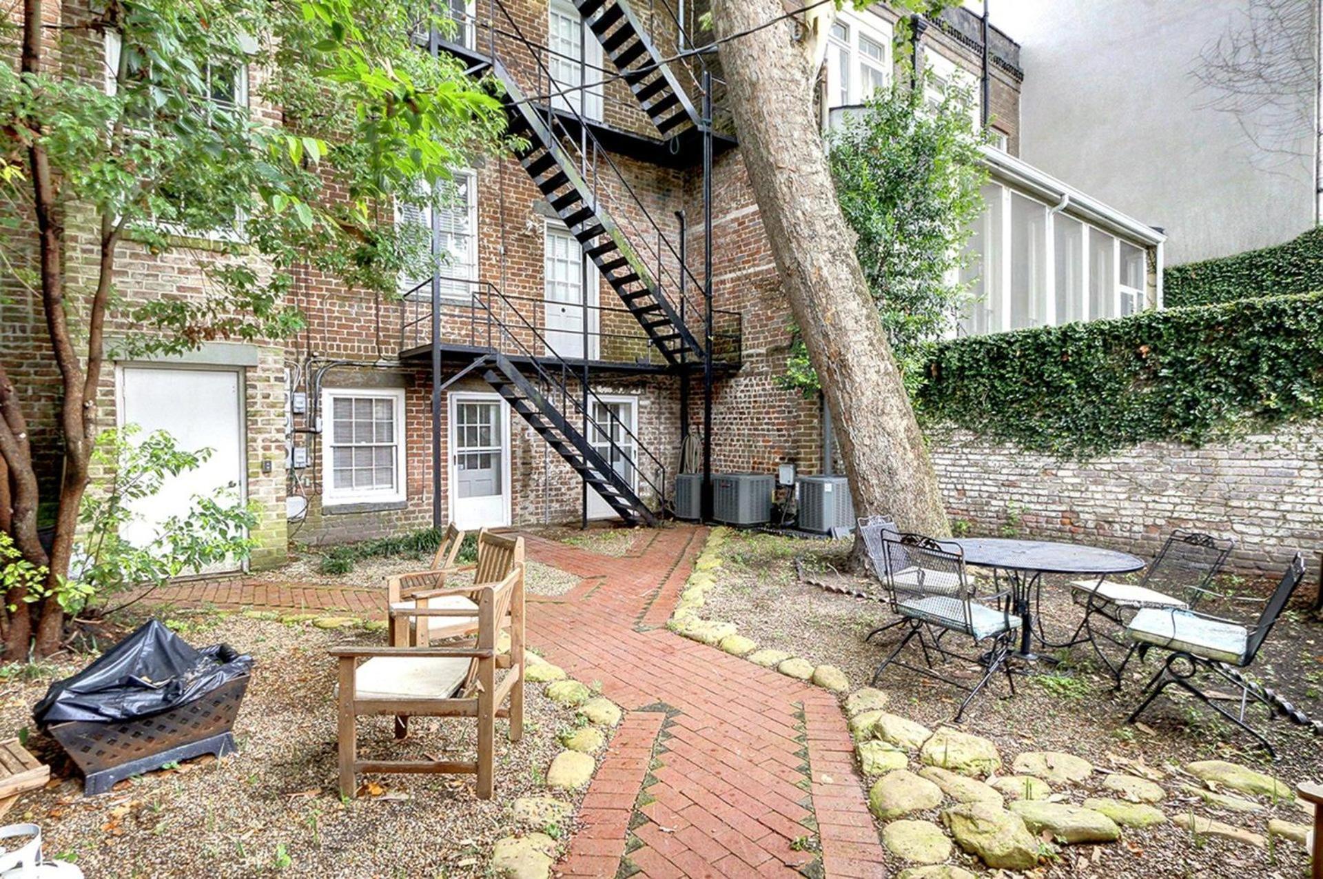 Oglethorpe Manor Garden Level Appartement Savannah Buitenkant foto